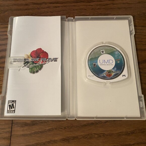 Dead or Alive Paradise - PSP - Complete With Manual - Picture 2 of 3